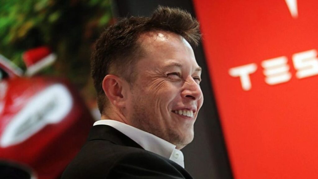 Elon Musk a-t-il fait le salut nazi ? BMW UK le pense et c'est pourquoi il réduit ses postes dans X