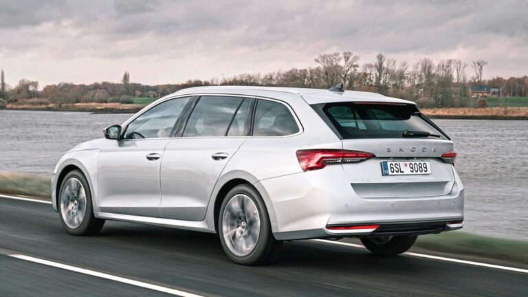 J'ai essayé le skoda octavia combi combi hybrid plus recommandé pour sa combinaison de moteur et d'espace et seulement cela améliorerait cela