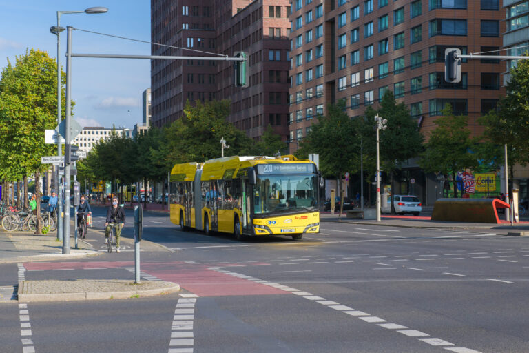 Allemagne: Solaris reçoit une commande pour 270 bus Urbino 18 de BVG